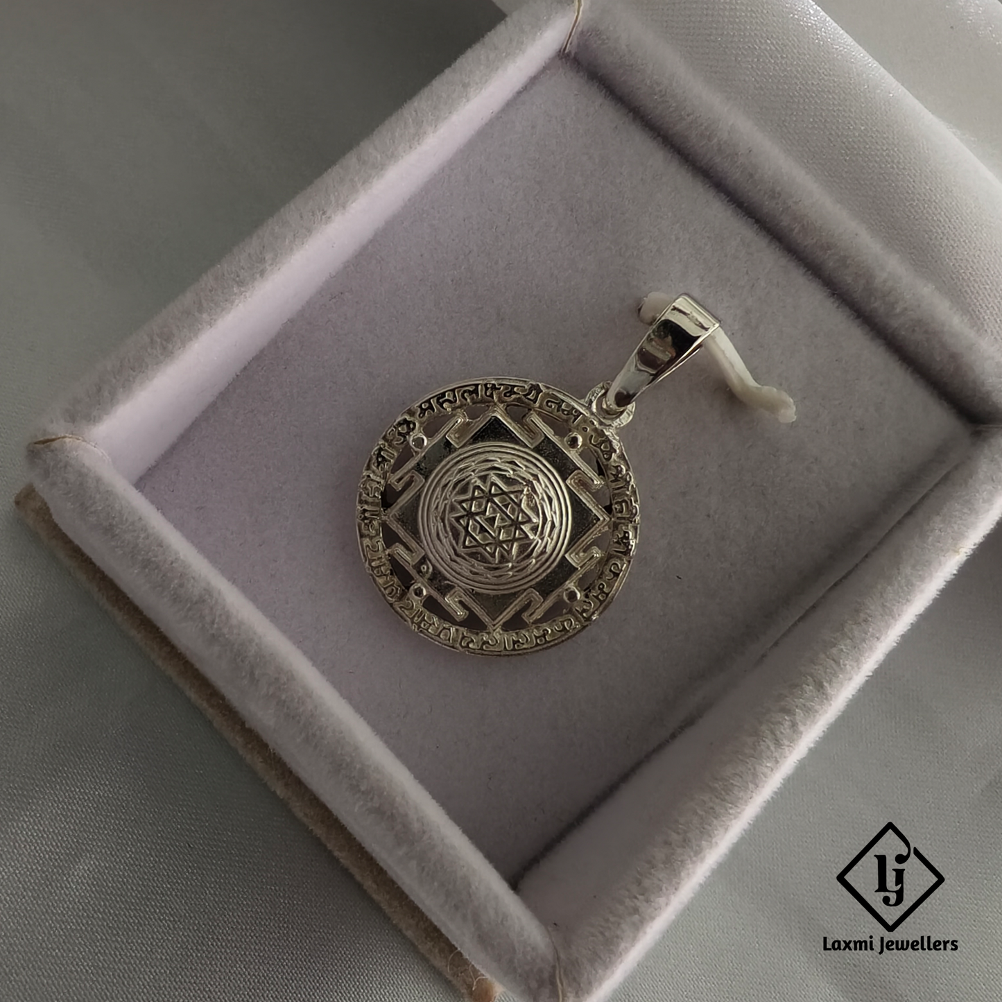 925 Silver Shree Yantra Pendant for Wealth, Prosperity & Protection