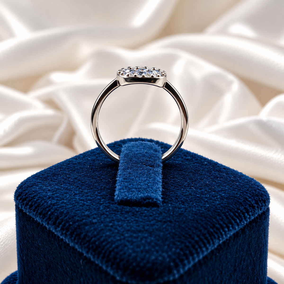 925 sterling silver Elegant Circle Crystal Ladies Ring for Women | Stylish Bow Design Silver Ring – Laxmi Jewellers