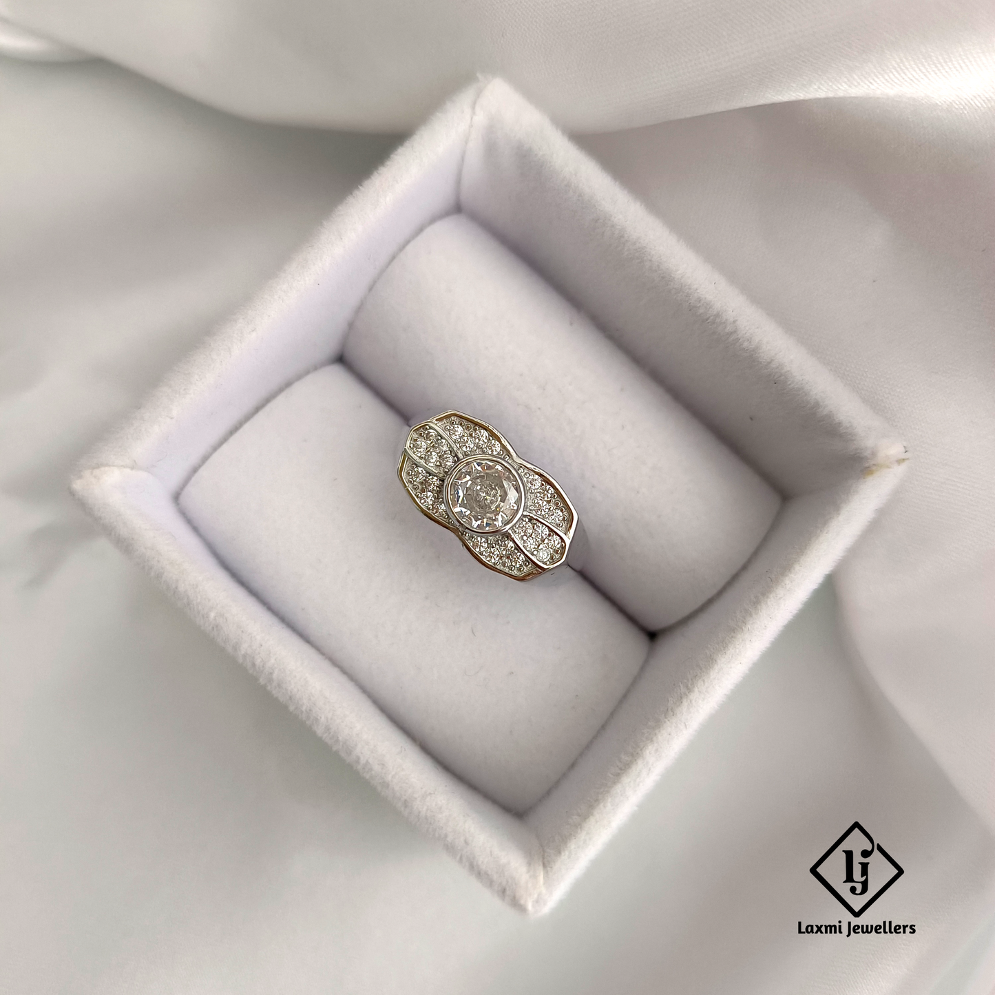 925 Silver Men’s Ring with Round CZ Solitaire & Side Stone Detailing