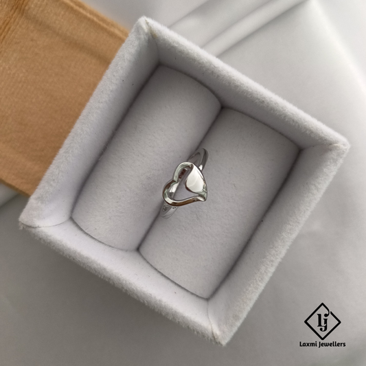 925 Sterling Silver Elegant Heart Ring for Women – Minimal & Stylish