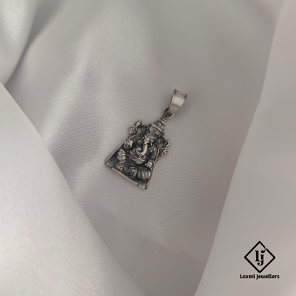 925 Sterling Silver Lord Ganesha Pendant | Religious Ganpati Locket for Men & Women