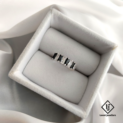 925 Sterling Silver Black and White Baguette Ring – Modern, Elegant Design