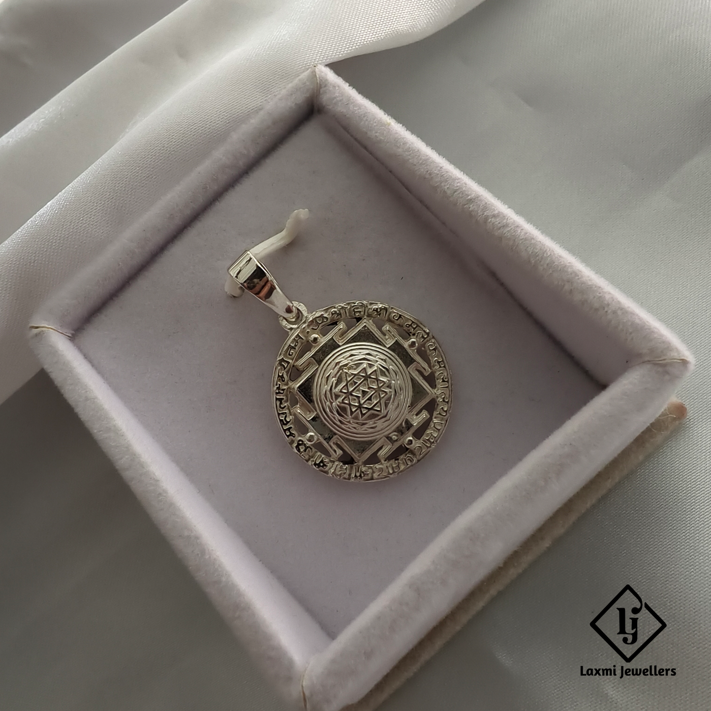 925 Silver Shree Yantra Pendant for Wealth, Prosperity & Protection