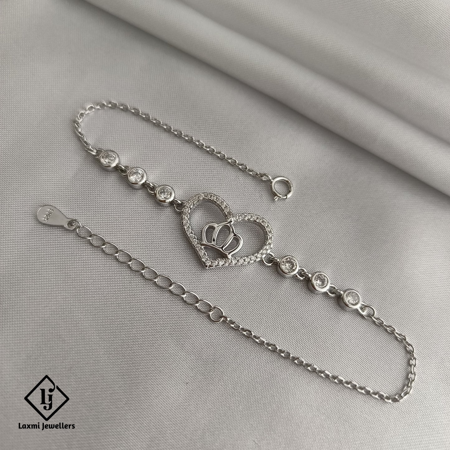 Ladies Royal Heart Bracelet