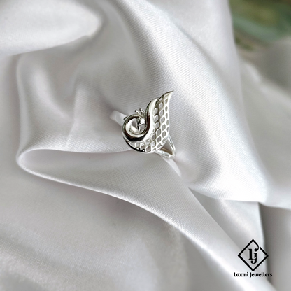 Exquisite Peacock Silver Ring – Intricate Designer Jewelry for Women
