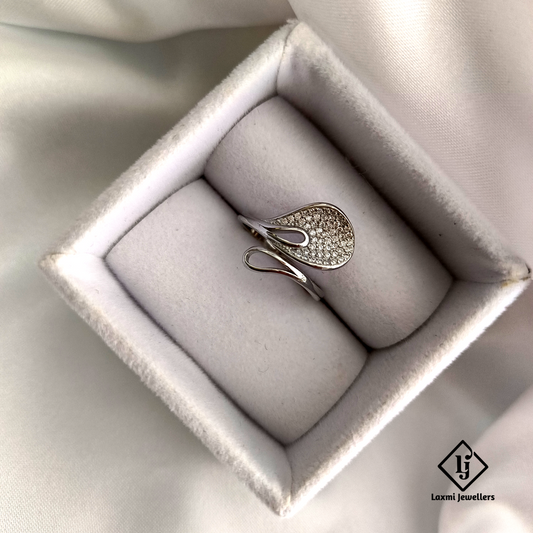 925 Silver Teardrop CZ Ring for Women – Stylish & Elegant Design