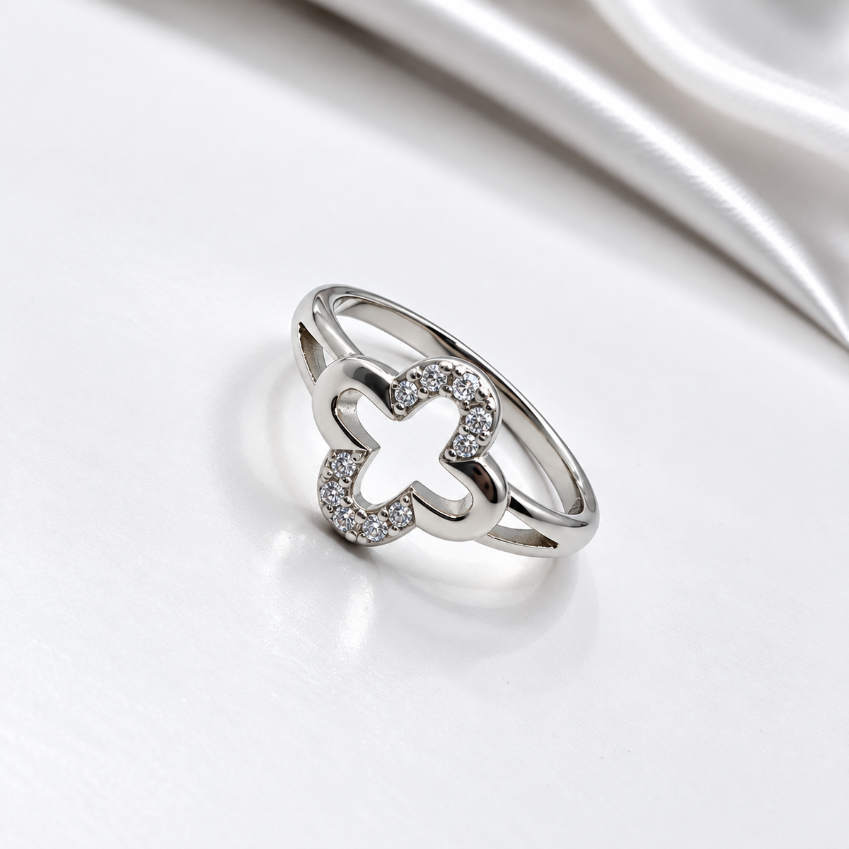 925 Sterling Silver Clover Ring for Women | Sparkling Four Leaf Flower Design – Laxmi Jewellers