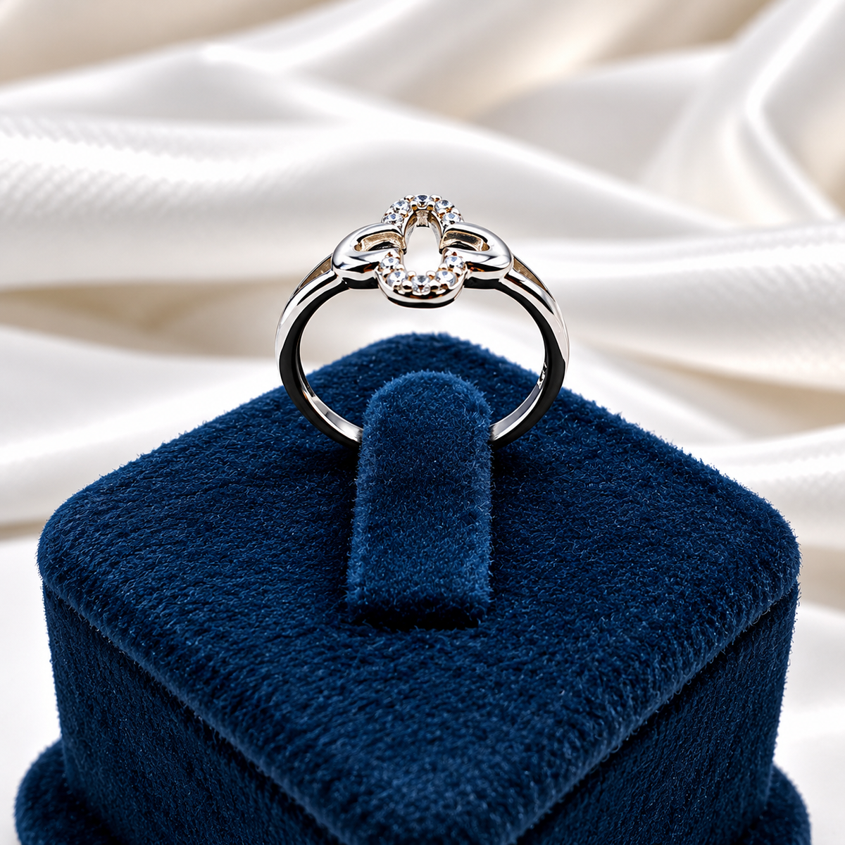 925 Sterling Silver Clover Ring for Women | Sparkling Four Leaf Flower Design – Laxmi Jewellers