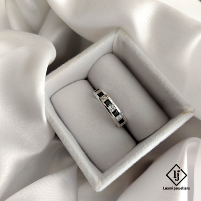 925 Sterling Silver Ring with Black & White Princess-Cut CZ Stones – Unisex Band Ring