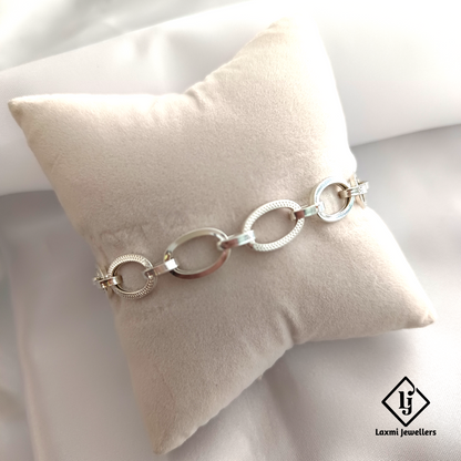 925 Sterling Silver Textured Oval Link Bracelet for Men – Elegant & Durable | Laxmi Jewellers