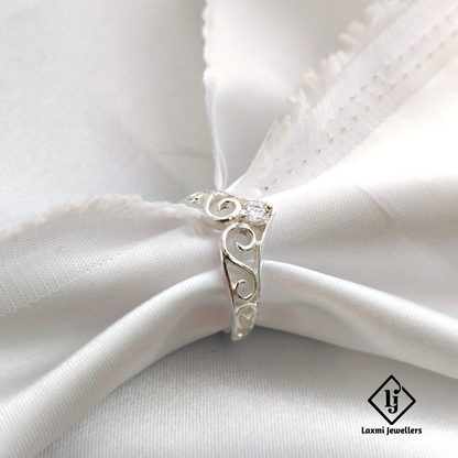 Elegant 925 Sterling Silver Filigree Ring with Sparkling Cubic Zirconia – Vintage-Inspired Design