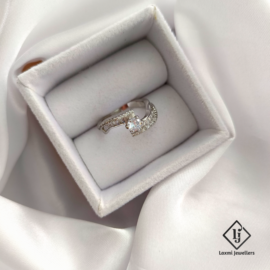 Elegant Baguette Diamond V-Cut Solitaire Ring in White Gold – Laxmi Jewellers
